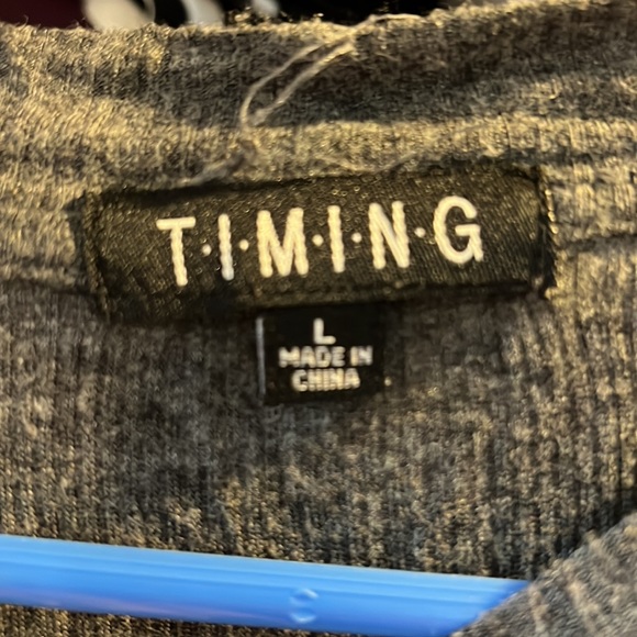 GREY SHIRT - Picture 2 of 2